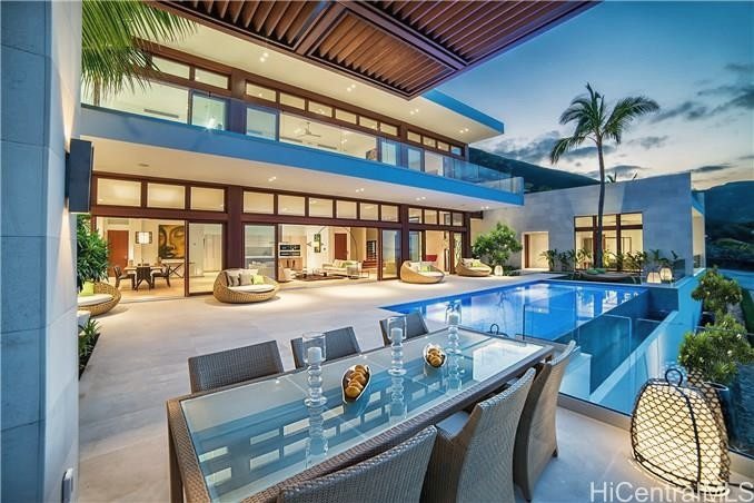 1611 Mokulua Drive, Kailua, sold for $13,800,000
